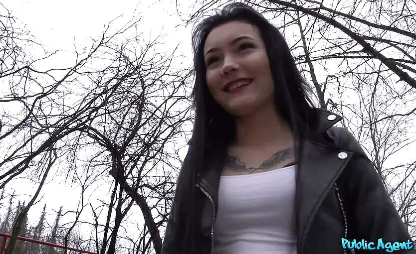 Public Agent Czech Tattooed Bitch Tricked By To Suck For Some Cash