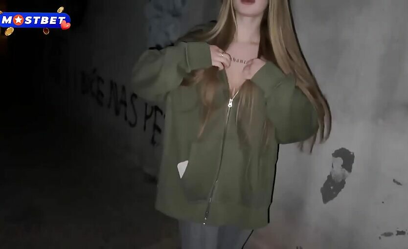 Luxury Amateur's Big Ass And Big Tits POV Teen Sex With Comatozze