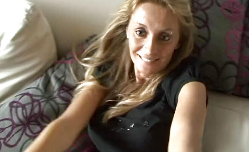 Totally Drunk Czech Girl And Sex At Home