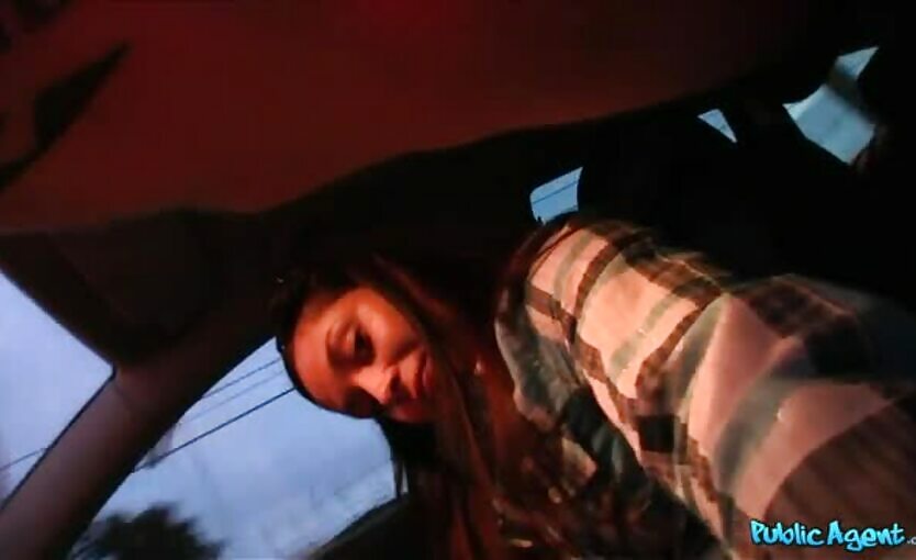 Public Agent Kristal Rush Fuck For Money In Public