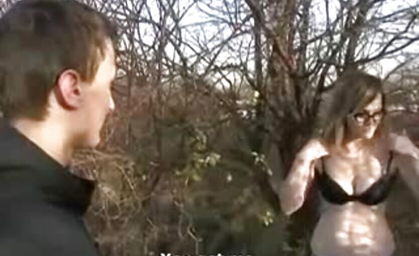 Quick Money In The Czech Streets 71 &ndash; The Lady On The Street Knows How To Satisfy