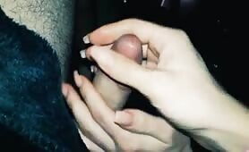 Real Closeup Amateur Handjob And Cumshot