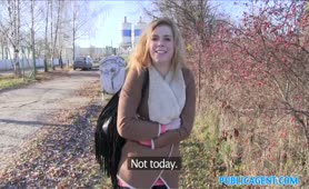 Public Agent So Hot Czech Amateur Gets Fucked For Money