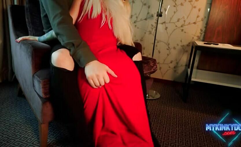 Comic Con MyKinkyDope Elf Fucked My Dick