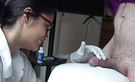Awesome Massage Session By Cute Gal