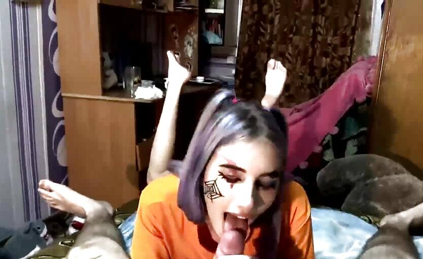 Fucking Hot Amateur Knows What To Do With Dick
