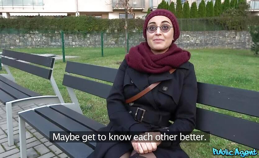 Public Agent Afghan Woman Shows Pussy In Public
