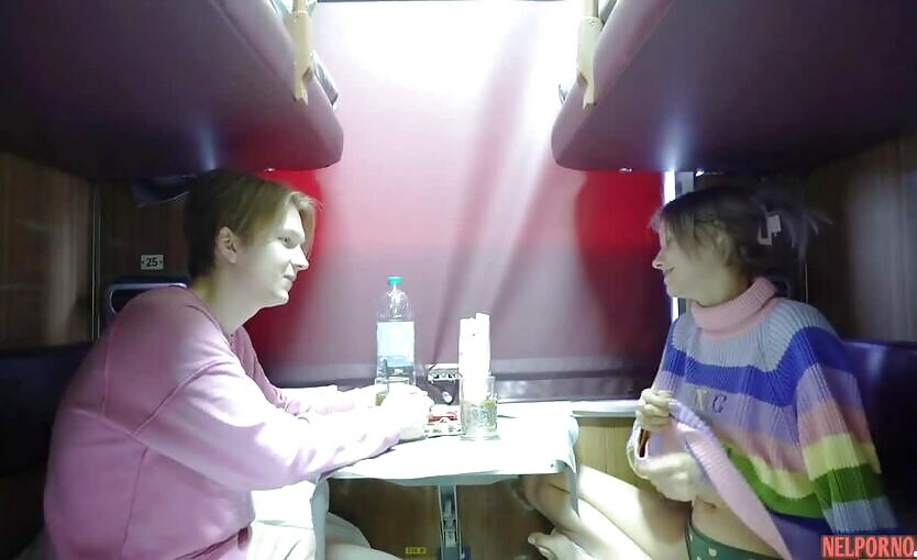 Amateur Porn Vasya Sylvia Train Fuck