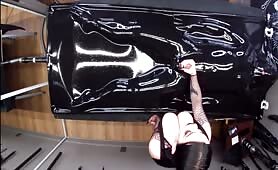 BBW Hottie's Extreme Handjob Session