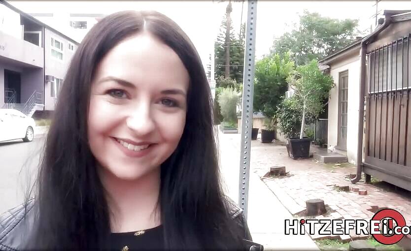Hitzefrei Emma Secret German Porn Officer Goes To Hollywood