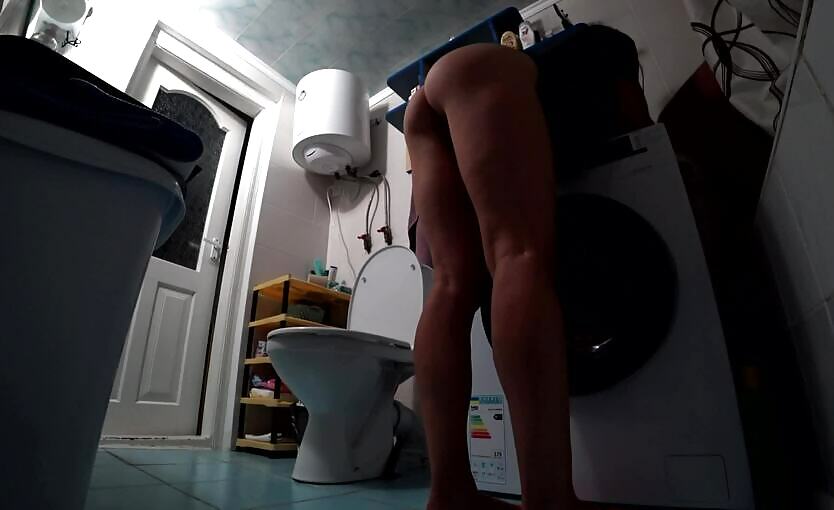 Fun Time In Bathroom With Horny Milf