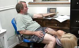 His Stepdaughter Sucks His Cock In Office